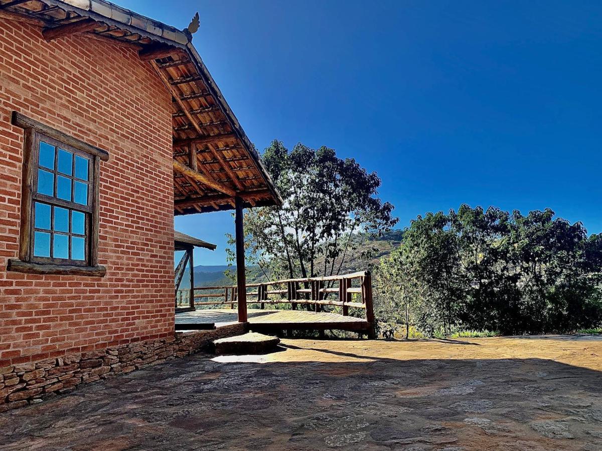 Pedra Que Estala / Reserva Alto Da Colina * Conceicao da Ibitipoca
